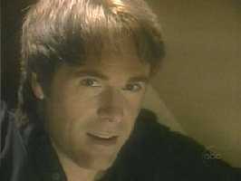 I can't seem to leave this show. Heeeeeeeeeeeelp!