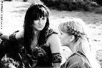 It's a black and white picture, Gabrielle.  Your hair doesn't
have any colour at all, so don't ask me which shade is best