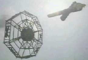 What you think is clever special effects is actually a closeup of Ronny Yu's electric fan.  Disillusioning, isn't it?